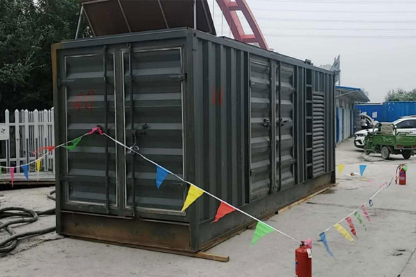 卢龙发电机租赁空气滤清器多久更换一次？
