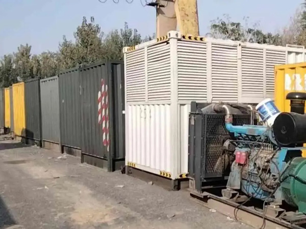 卢龙200KW柴油发电机机组每小时油耗是多少?